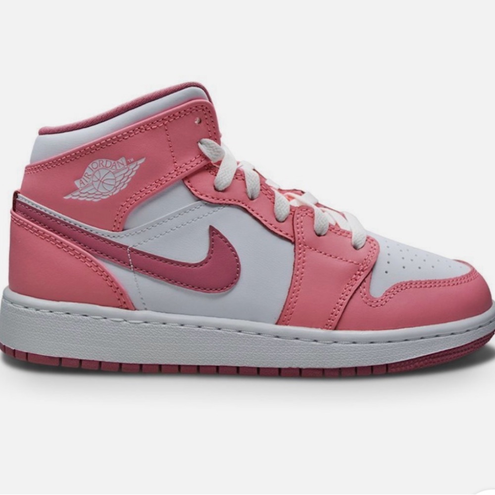 Nike Air Jordan, Junior Mid size 6.5Y, Berry/Coral/White